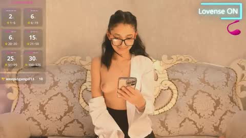 Snapshot of rei_ramiki chatting on 10.24.25 Rei online show from 10.24.25