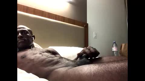 Change Foradolla online show from 01.05.25