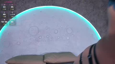 Snapshot of reiinachloe chatting on 10.17.25 reiinachloe online show from 10.17.25