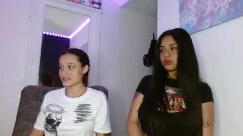 Snapshot of reina_reina chatting on 03.28.26 reina_reina online show from 03.28.26