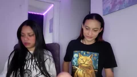 Snapshot of reina_reina chatting on 04.04.26 reina_reina online show from 04.04.26