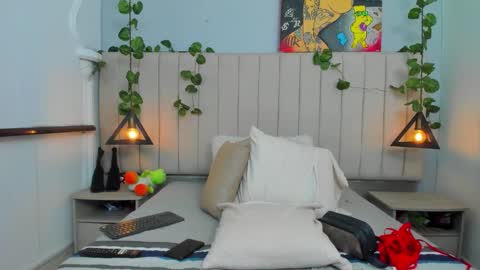 Reishell ross online show from 02.14.26