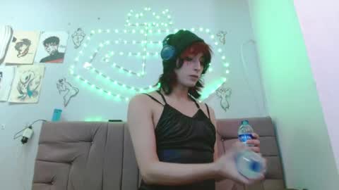 Snapshot of reiv_femboy chatting on 04.16.26 reiv_femboy online show from 04.16.26