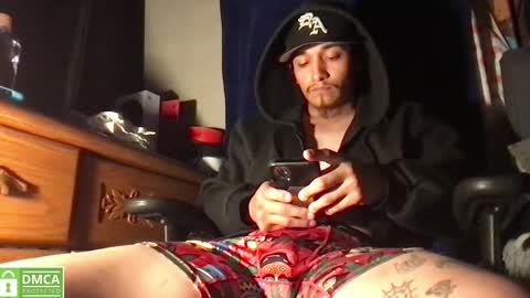 Snapshot of remi_d33 chatting on 01.01.25 Remi D online show from 01.01.25