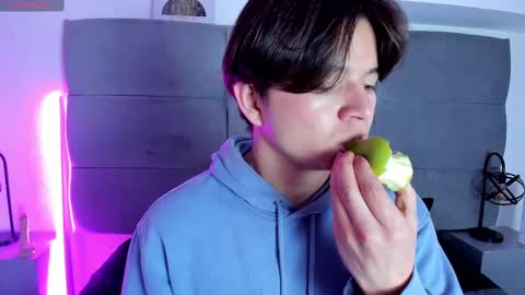 RemiBlythe online show from 02.23.25