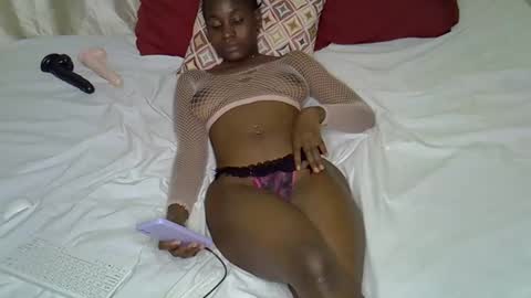 renal_queen online show from 10.27.25