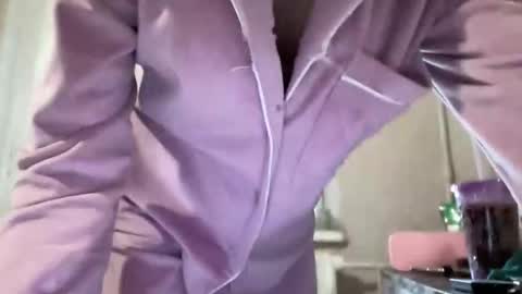 Renata online show from 09.18.25