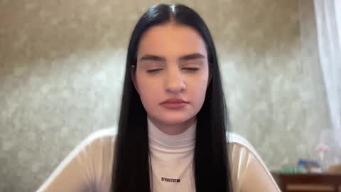 Renata online show from 09.29.25