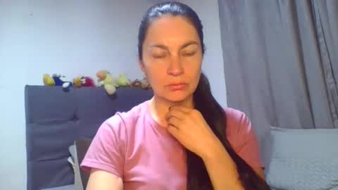Snapshot of renata_hot1 chatting on 05.11.26 renata_hot1 online show from 05.11.26