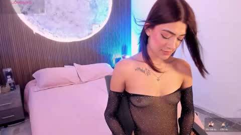 Snapshot of renatamason chatting on 05.03.26 Renata online show from 05.03.26