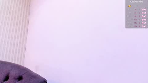 Snapshot of renataruiz_rr chatting on 01.23.25 online show from 01.23.25