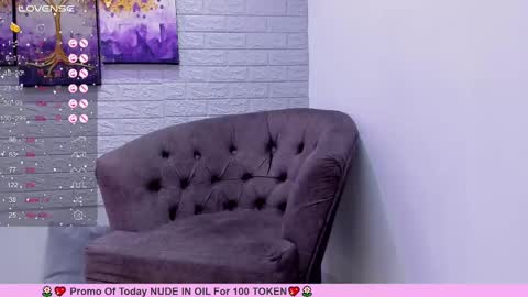 Snapshot of renataruiz_rr chatting on 02.09.25 online show from 02.09.25