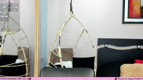 Snapshot of renataruiz_rr chatting on 02.28.25 online show from 02.28.25