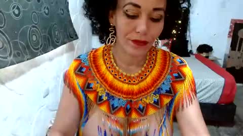 Snapshot of renattabecerra chatting on 01.02.25 Renatta online show from 01.02.25