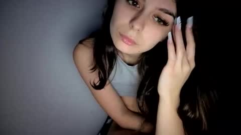 renee_loah online show from 11.07.25