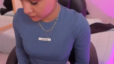 Renee Shelby online show from 04.08.26