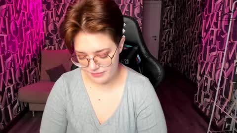 Snapshot of renee_turner chatting on 12.15.24 renee_turner online show from 12.15.24