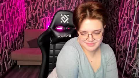 Snapshot of renee_turner chatting on 12.15.24 renee_turner online show from 12.15.24