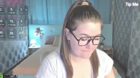 Snapshot of renee_turner chatting on 09.22.25 renee_turner online show from 09.22.25