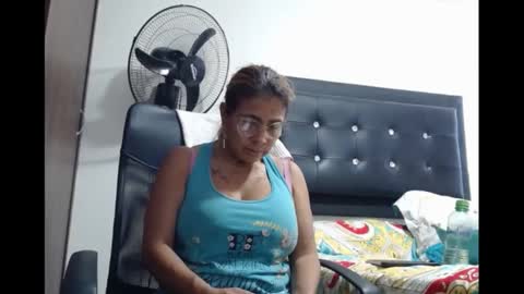 Rennata online show from 09.21.25