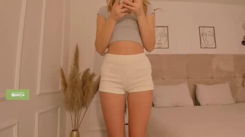 Rennatha online show from 02.22.26