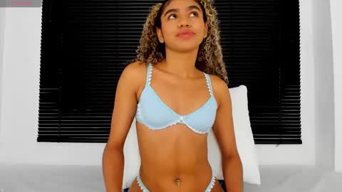 Snapshot of rennatta_sx chatting on 09.22.25 Renata online show from 09.22.25