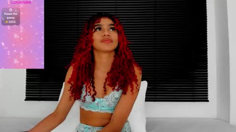 Snapshot of rennatta_sx chatting on 10.19.25 Renata online show from 10.19.25