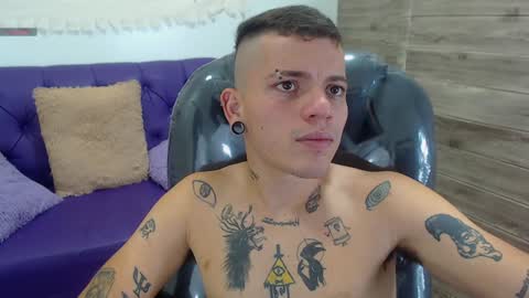 Snapshot of rennesanti chatting on 12.05.24 R E N E online show from 12.05.24