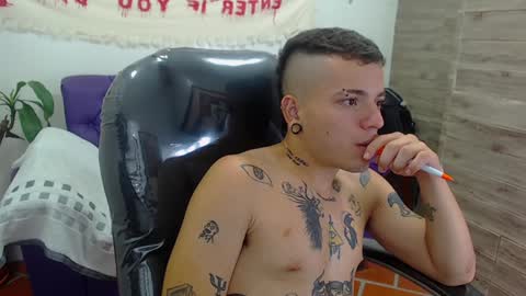 Snapshot of rennesanti chatting on 12.06.24 R E N E online show from 12.06.24