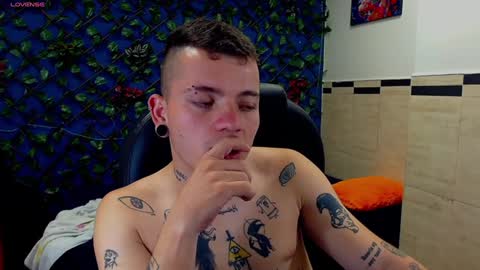 Snapshot of rennesanti chatting on 01.14.25 R E N E online show from 01.14.25