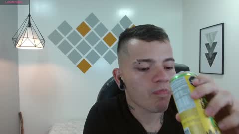 Snapshot of rennesanti chatting on 01.29.25 R E N E online show from 01.29.25