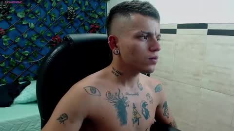 Snapshot of rennesanti chatting on 02.09.25 R E N E online show from 02.09.25