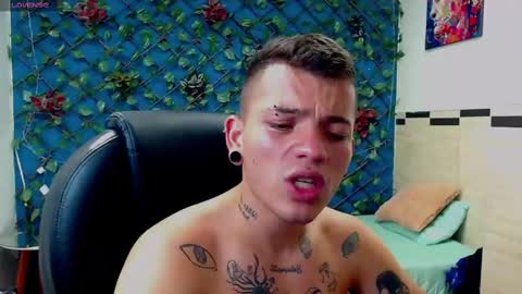 Snapshot of rennesanti chatting on 02.18.25 R E N E online show from 02.18.25