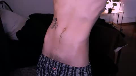 Snapshot of rennuts chatting on 11.09.25 rennuts online show from 11.09.25