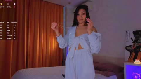 Snapshot of renochka chatting on 02.21.26 renochka online show from 02.21.26