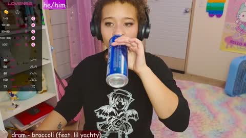 Snapshot of renpuppy chatting on 01.30.25 REN online show from 01.30.25