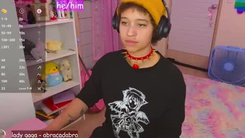 Snapshot of renpuppy chatting on 03.12.25 REN online show from 03.12.25