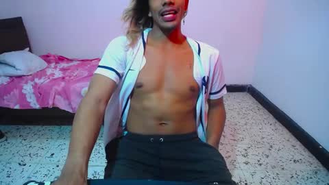 Snapshot of restrainged chatting on 12.06.24 Rest online show from 12.06.24