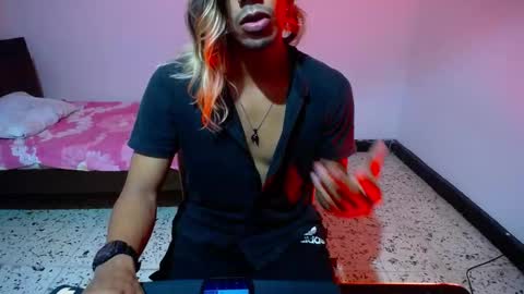 Snapshot of restrainged chatting on 12.10.24 Rest online show from 12.10.24