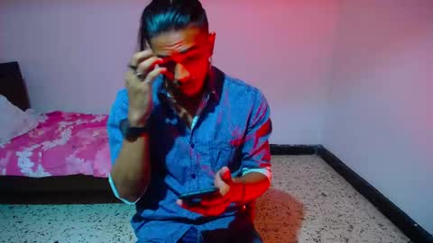 Snapshot of restrainged chatting on 12.11.24 Rest online show from 12.11.24