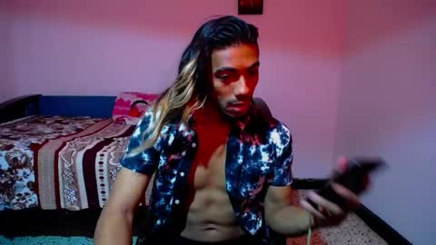 Snapshot of restrainged chatting on 01.09.25 Rest online show from 01.09.25