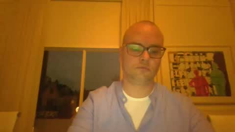 Snapshot of rettie1984 chatting on 12.10.24 Attention whore online show from 12.10.24