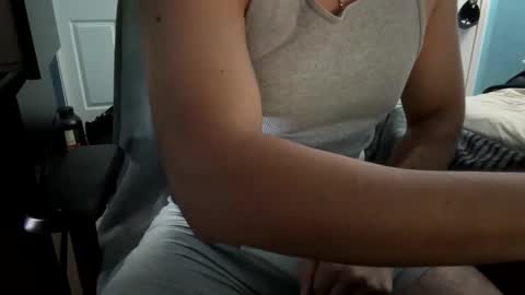 Snapshot of rev4747 chatting on 10.10.25 rev4747 online show from 10.10.25