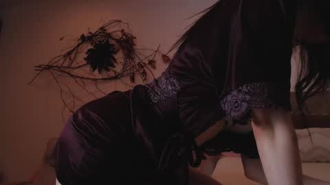 Snapshot of revealyourdarkdesires chatting on 09.29.25 revealyourdarkdesires online show from 09.29.25