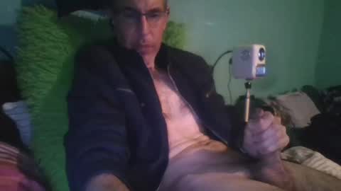 reyes_albert2006 online show from 04.12.26