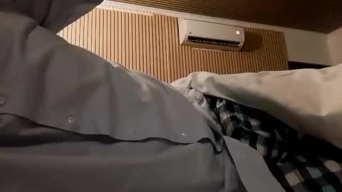 Snapshot of reyfons chatting on 11.19.25 Naruto Uchiha online show from 11.19.25