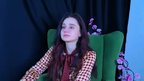Snapshot of reynaedge chatting on 06.03.26 reynaedge online show from 06.03.26