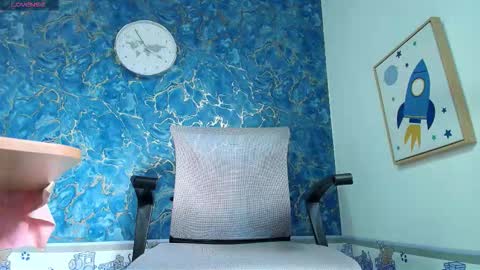 Snapshot of rhaegal_hot chatting on 10.18.25 Rhaegal online show from 10.18.25