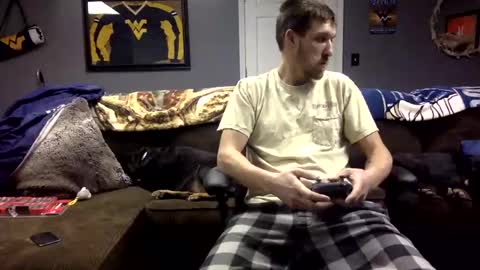 Snapshot of rhino28ab26 chatting on 12.31.24 Rhino online show from 12.31.24