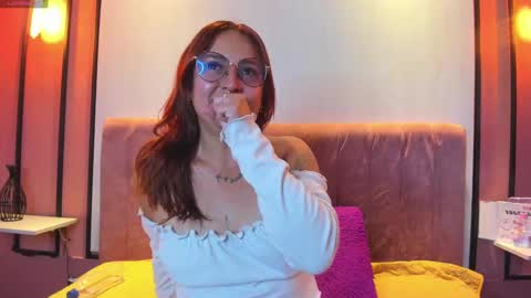 rhosyn_reyes online show from 12.15.24
